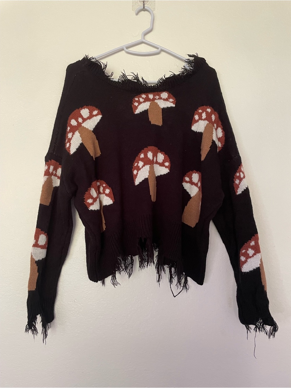 Distressed hem cropped mushroom sweater - Picture 2 of 4